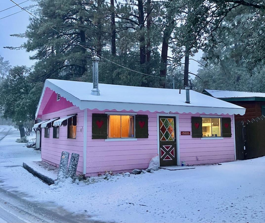 Storybook Village Pine Cove Exterior foto